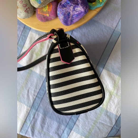 Dooney & Bourke Disney Sweetheart Purse - Minnie & Mickey print - Picture 6 of 13